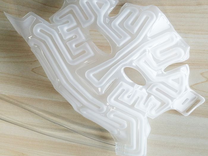 Face physical cooling TPU water bag mask how to produce