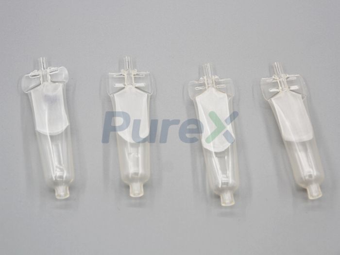 How is the heat sealing connection process of the optimized disposable blood transfusion device