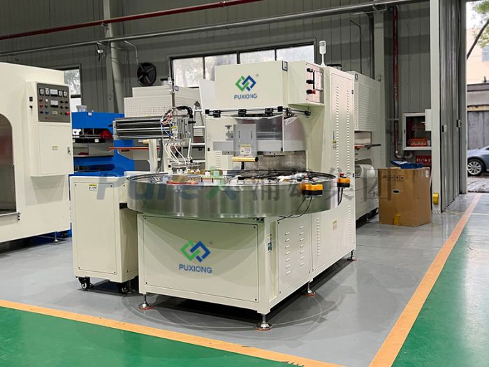 Intelligent innovation of bag-making production equipment