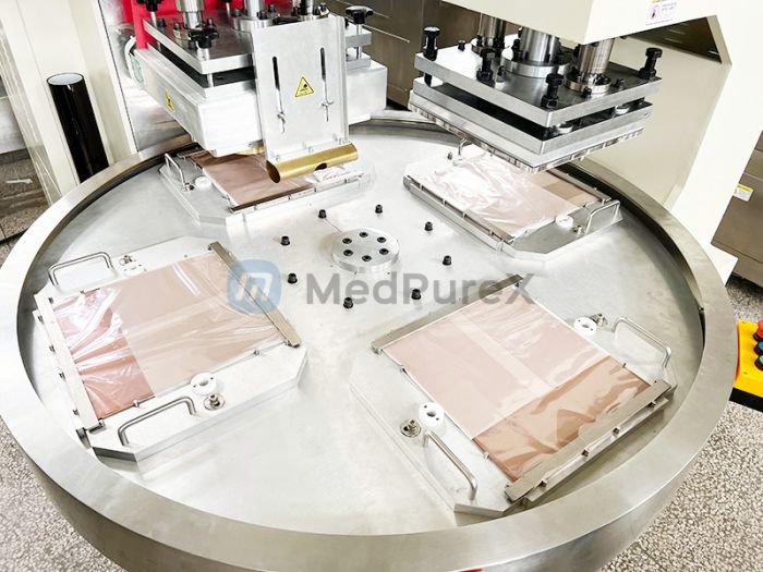 What are the applications of high-frequency heat sealing equipment in the medical field?
