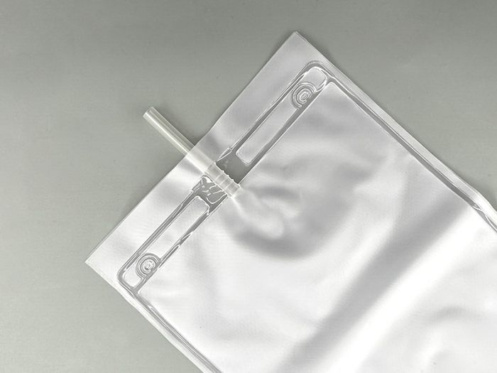 Application of high frequency heat sealing machine in hot sealing of liquid bag pipe