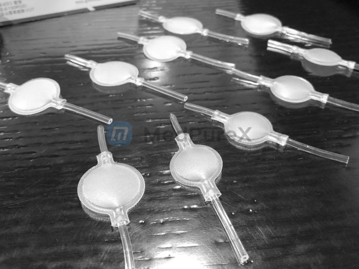 Materials and heat-sealing welding methods for balloon catheters