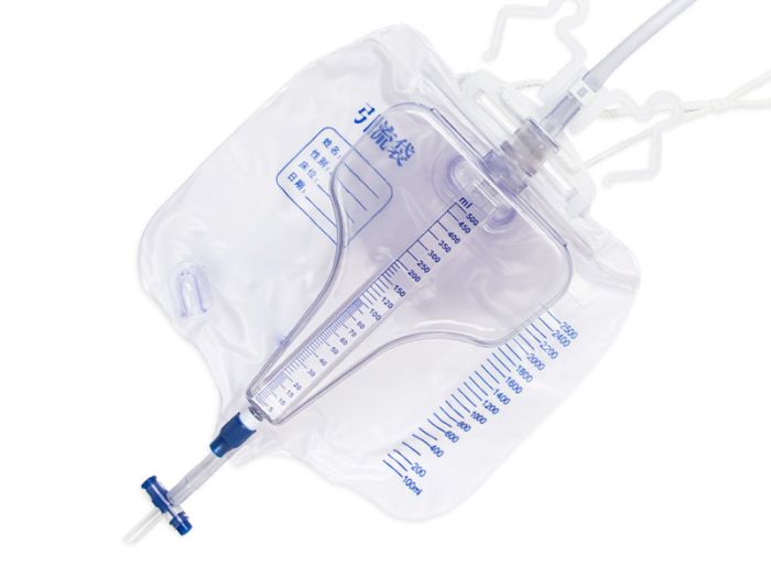 Quality control and inspection in the production of drainage bags